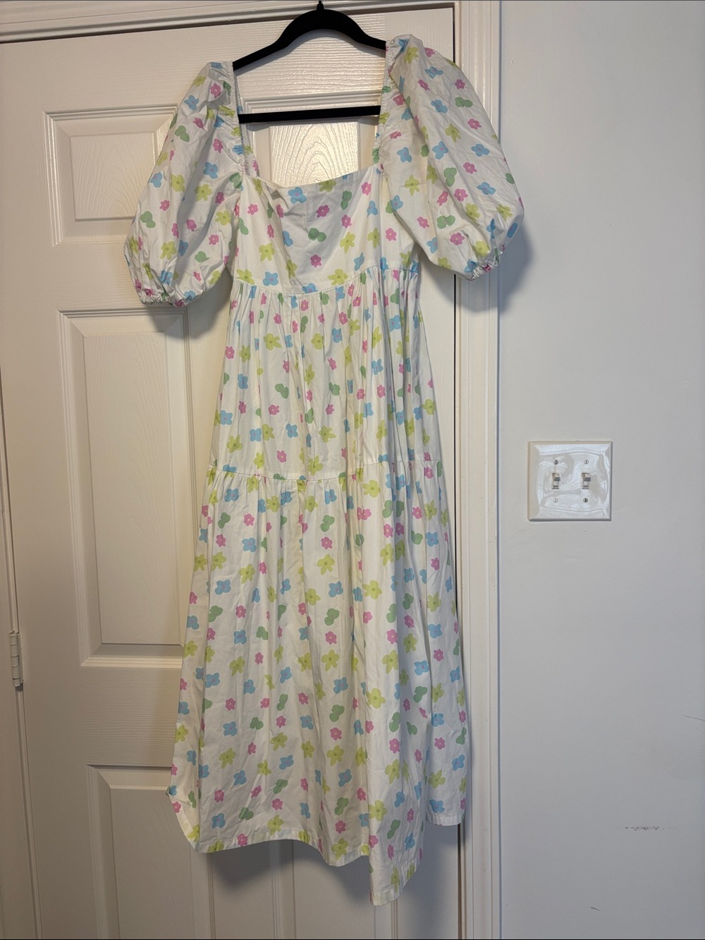 White Floral Puff-Sleeve Midi Dress